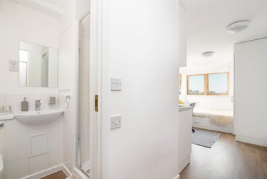 1 bed studio, Herne Hill, Brixton, London, SE249QH - Image 3